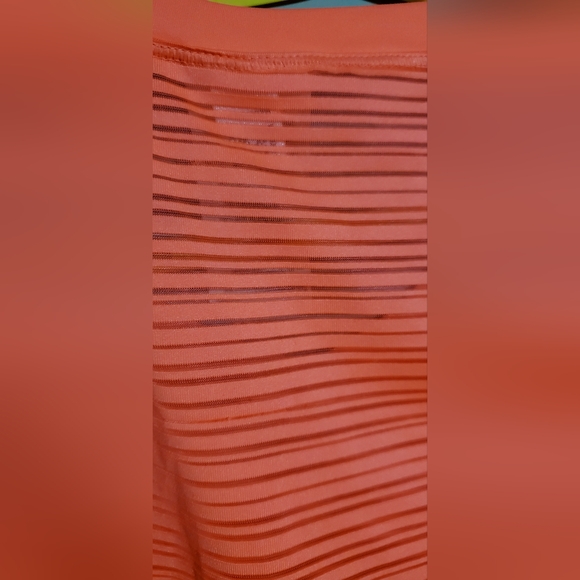 $5 Add-on Medium Adidas Women's Pink Short Sleeve Climalite Sports Top - Picture 9 of 10